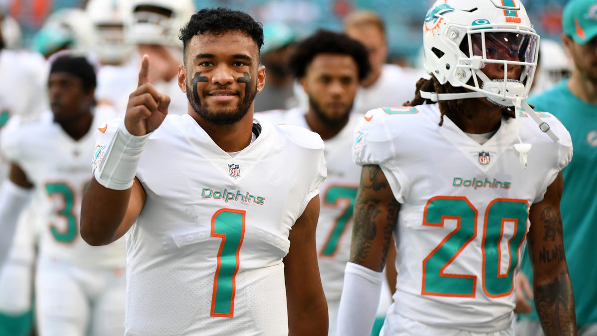 Would you look at that — the Dolphins and Tua finally showed up this season