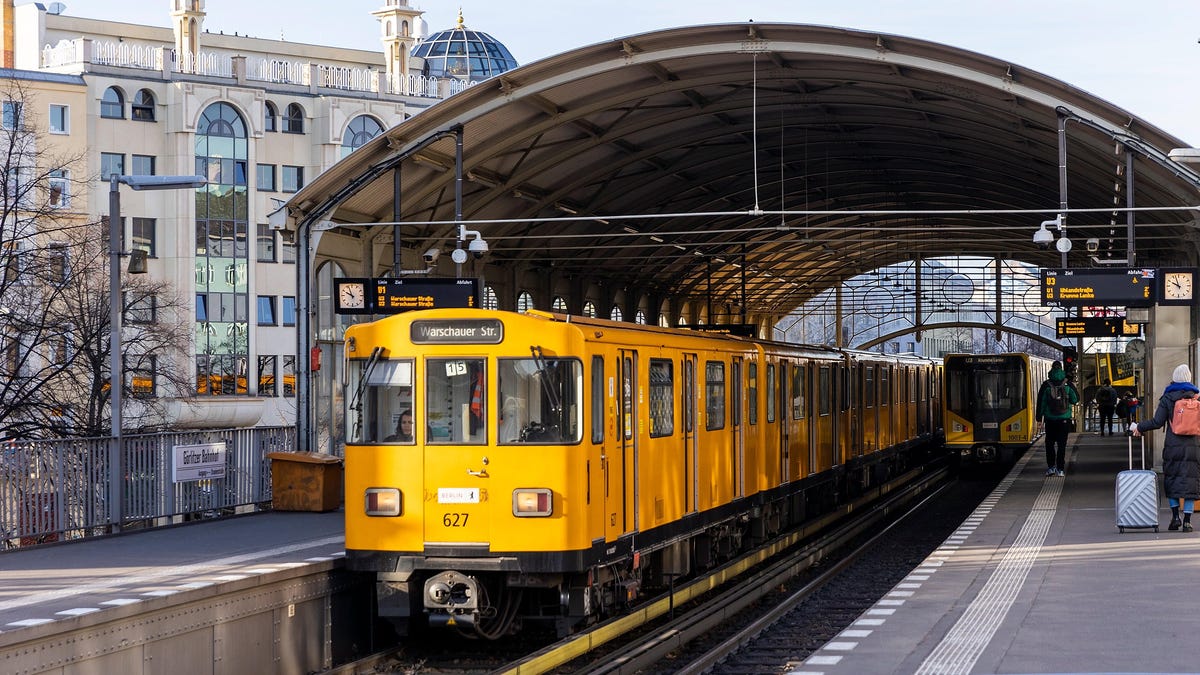 Deutschland lässt Sie den ganzen Monat für weniger als 10 Dollar mit der Bahn fahren