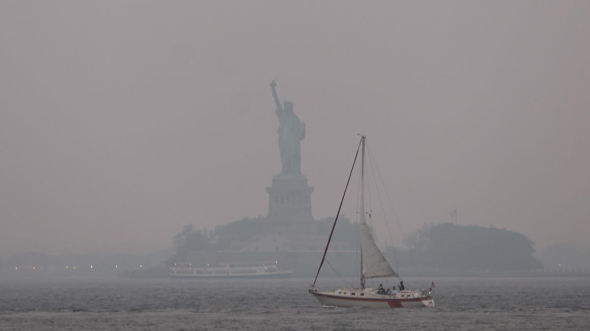 Photos of Canadian Wildfires Blanketing NYC in Smoky Haze
