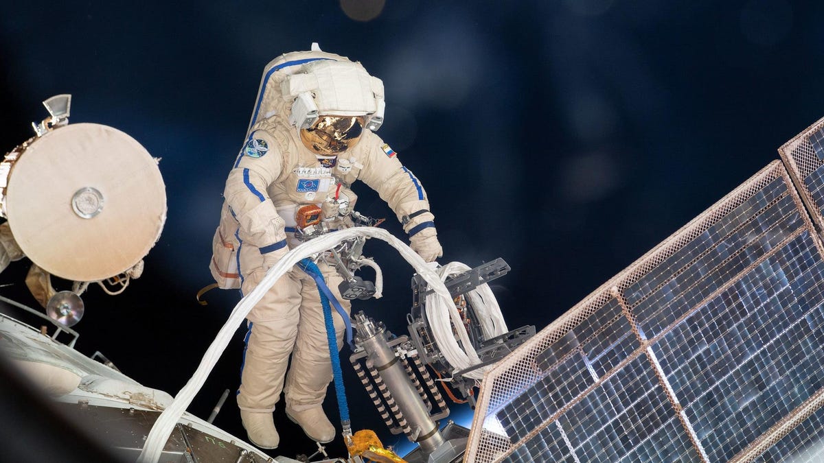 Watch Russian Cosmonauts Outfit Robotic Arm Exterior the ISS