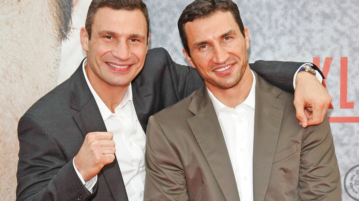 Klitschko brothers, HOF boxers from Ukraine, plan to fight for country