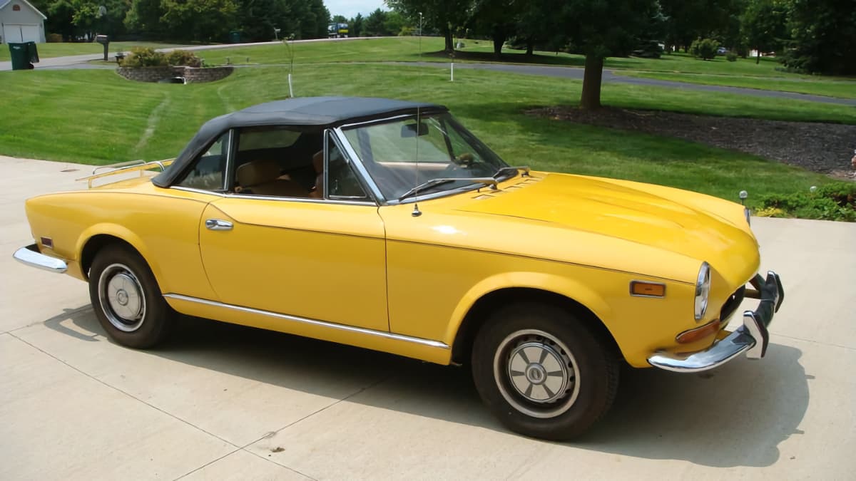 Invloed Net zo Verduisteren At $6,500, Is This 1974 Fiat 124 Spider Ready for Summer Fun?