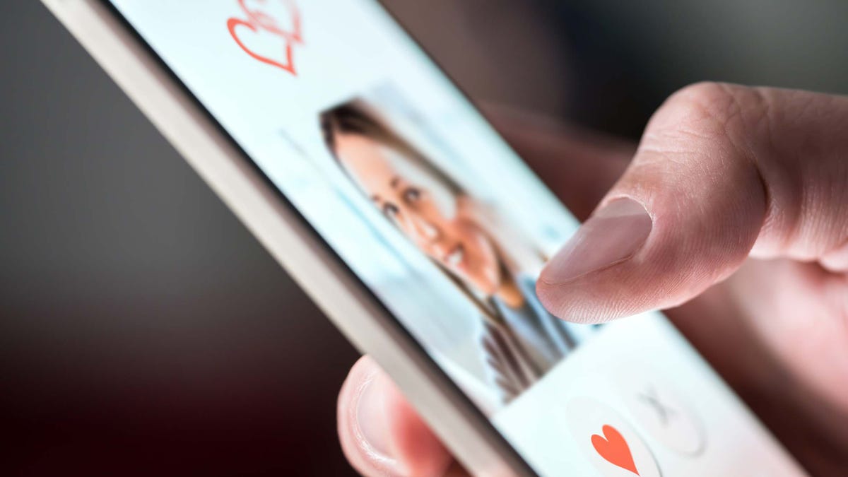 Insane Things That Everyone Who Uses Dating Apps Has Experienced