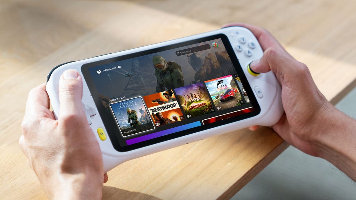 Logitech’s Game Pass streaming handheld is too expensive
