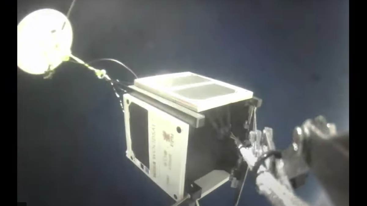 Video Shows Wooden Satellite Prototype in the Stratosphere - Gizmodo