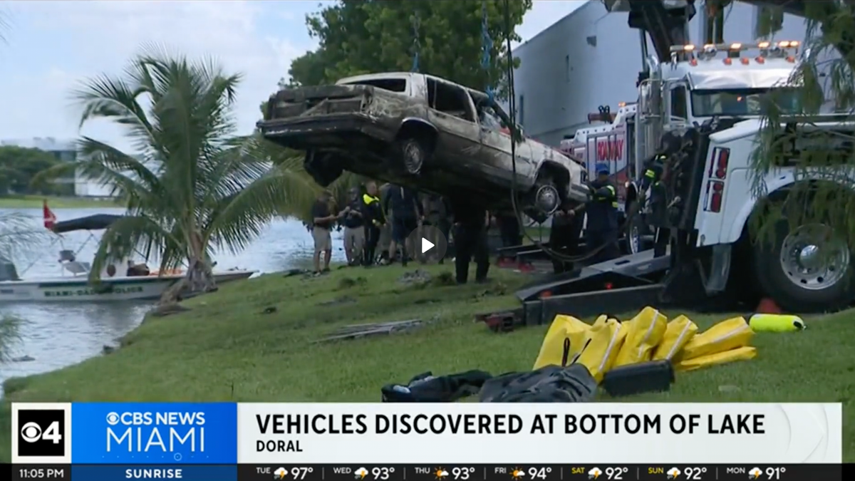 Police Begin Recovering 32 Cars From Florida Lake And Sorting Through Evidence | Automotiv