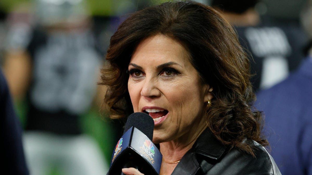 Drop your nets, Michele Tafoya wants to make you fishers of men