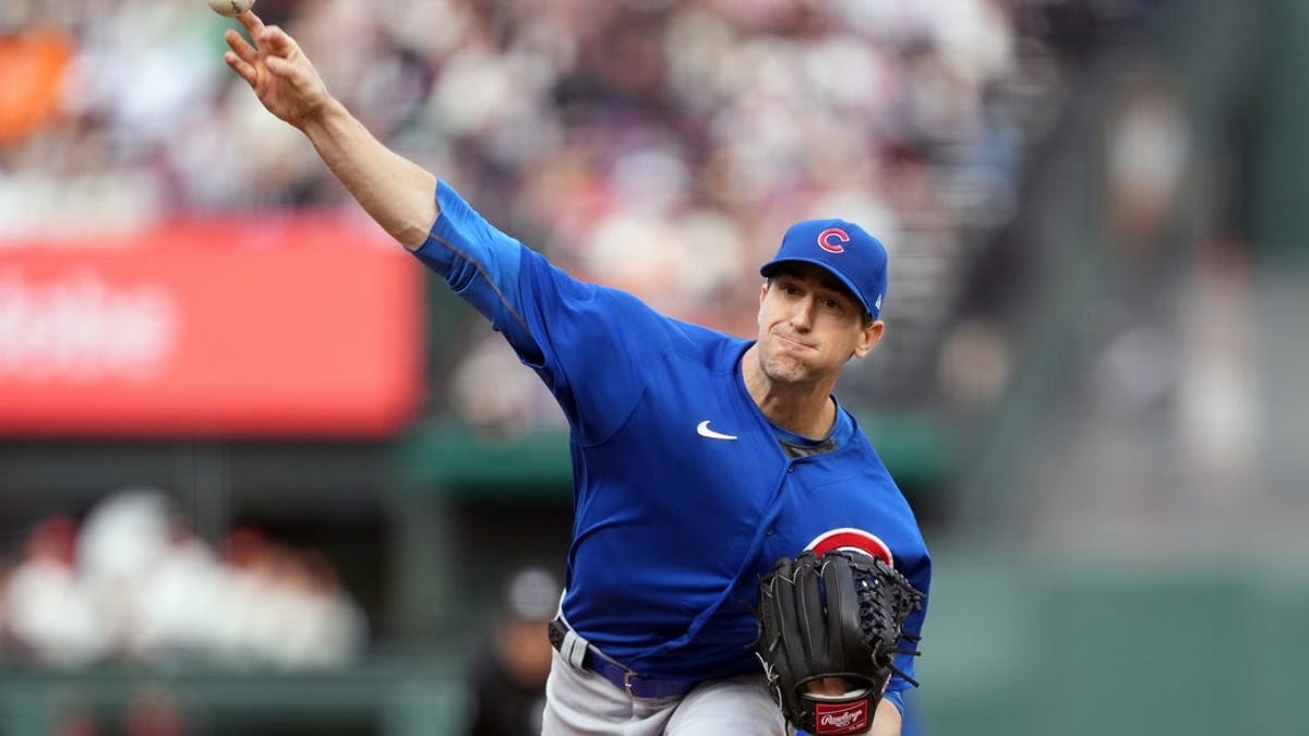 Read more about the article Kyle Hendricks flirts with no-hitter, Cubs shut out Giants