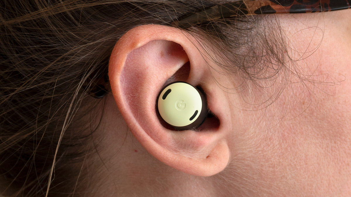 Experimental Earbuds Can Detect Ear Infections and Other Medical Conditions With a Chirp
