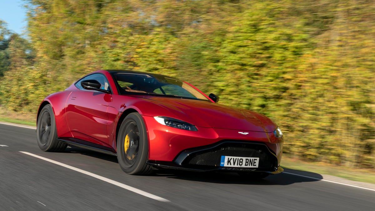 Was wollen Sie über den Aston Martin Vantage 2022 wissen?