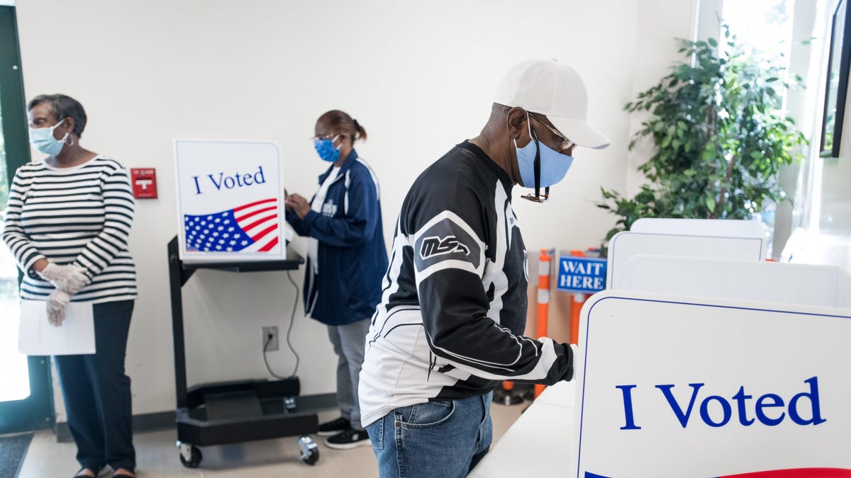 King choice voting. Тверьводоканал Тверь. Контроллер водоканала. Водоканал офис. Делаков Тверь Водоканал.