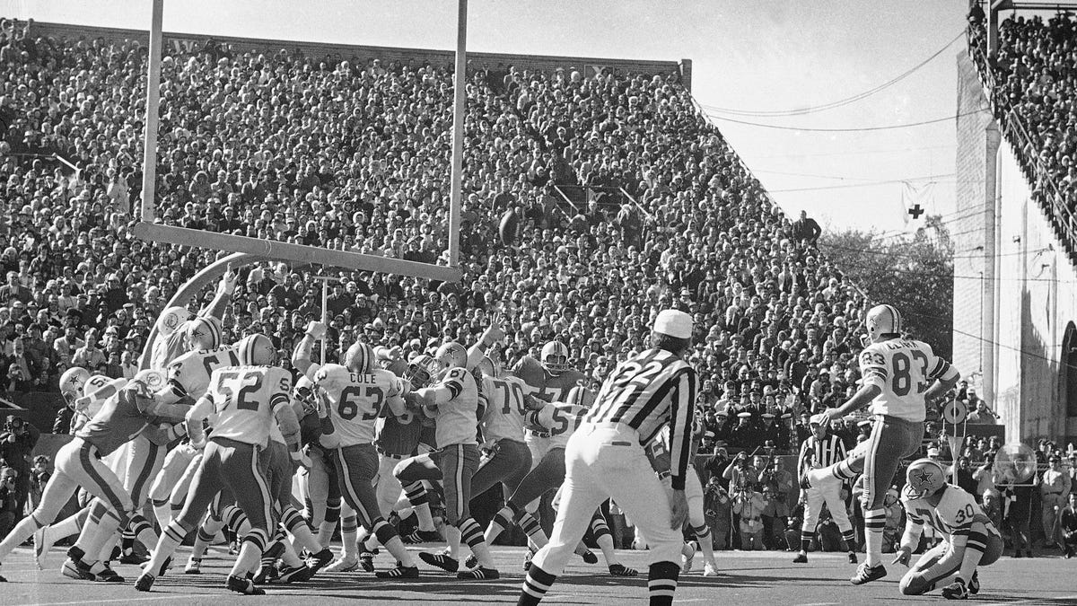 What is the shortest field goal in NFL history?