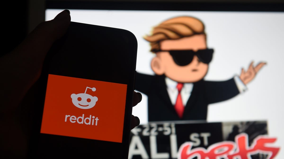 GIFs Are Finally Coming to Reddit in the Year of Our Lord 2022