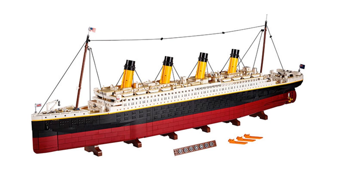 LEGO's 'Largest' Ever Set Is The 9090-Piece Titanic thumbnail