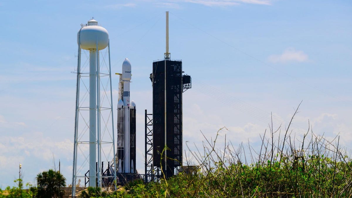 Watch Stay as SpaceX Makes an attempt First Totally Expendable Falcon Heavy Mission After Delay [Update]