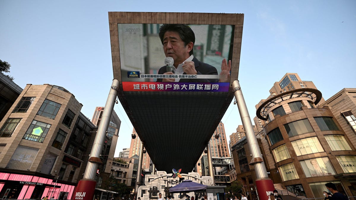 Internet Platforms Appear Split on Whether to Pull Shinzo Abe Assassination Foot..