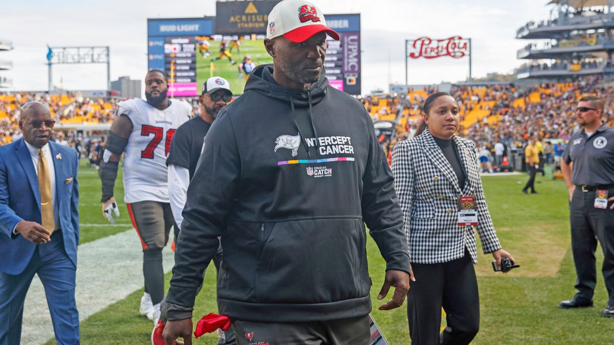 Steelers-Bucs epitomized why Todd Bowles’ ‘stop making a big deal’ comments were..