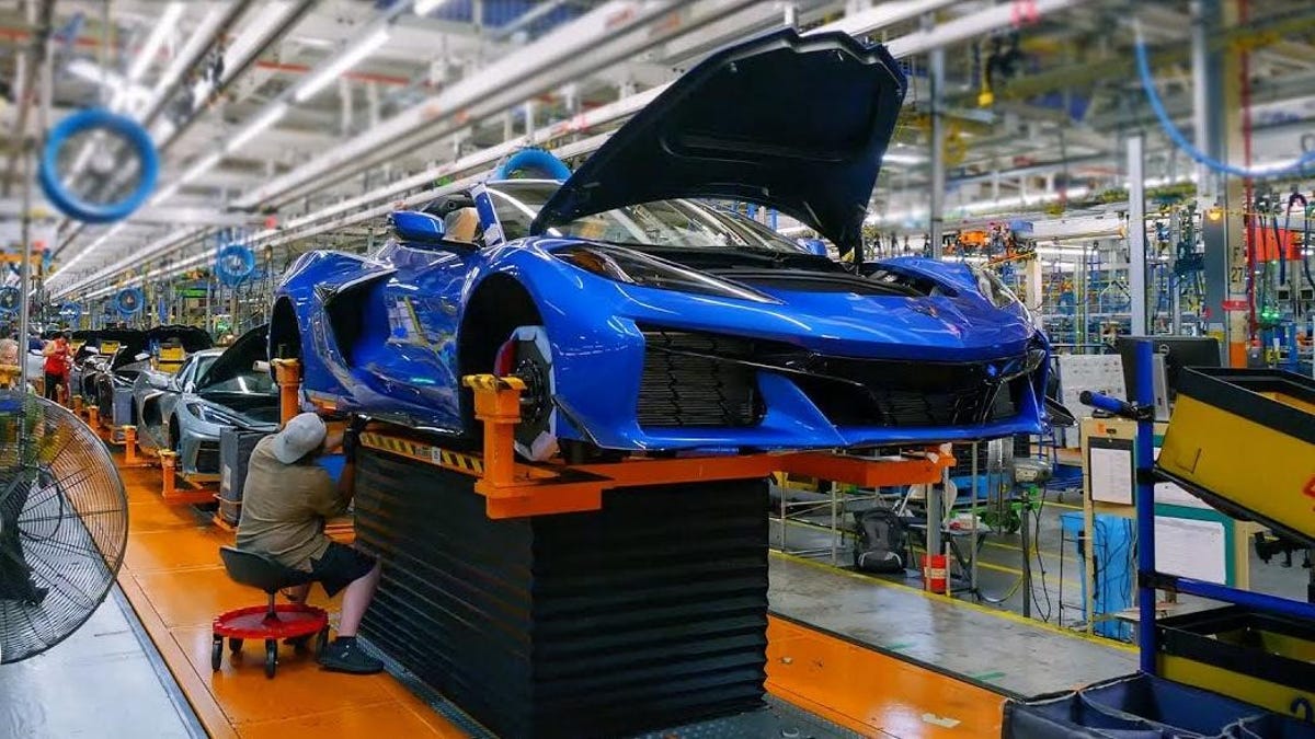 Watch a Painstakingly Thorough Video Tour of the C8 Corvette Production Line