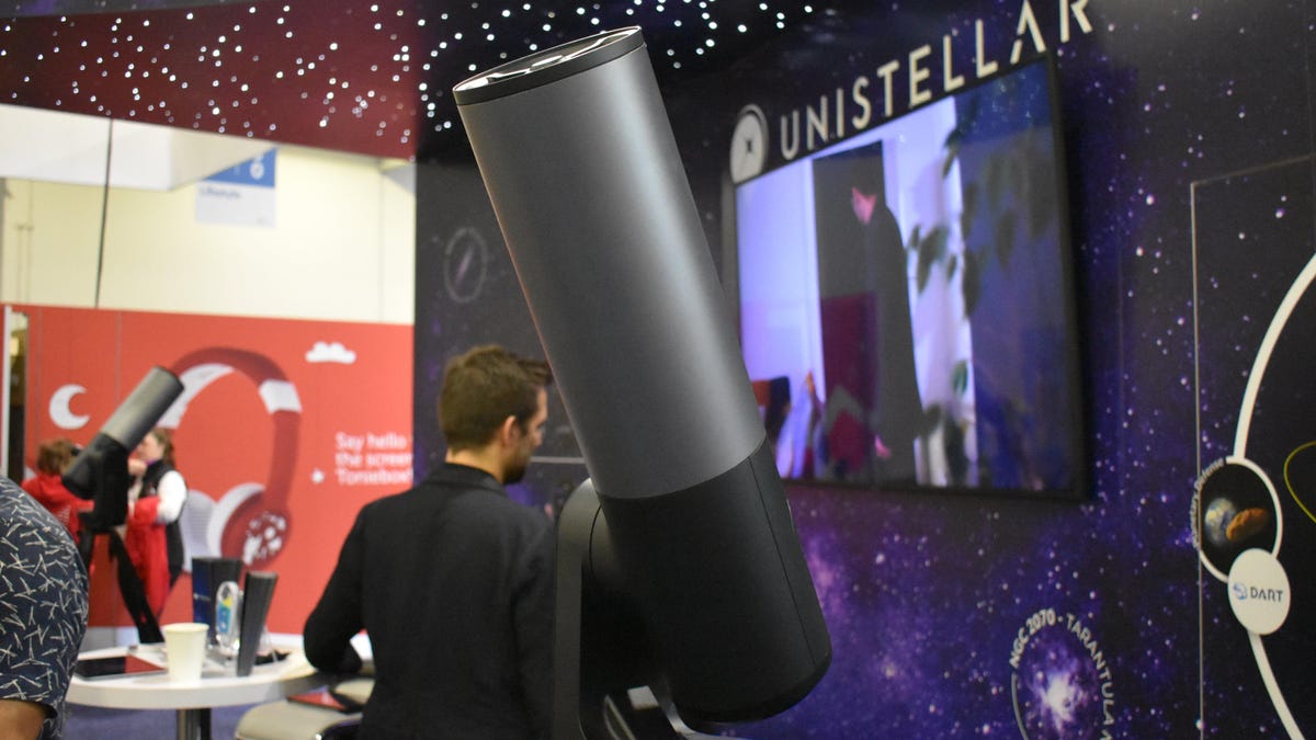 Unistellar Anti-Light Pollution Telescopes Can Work in Cities