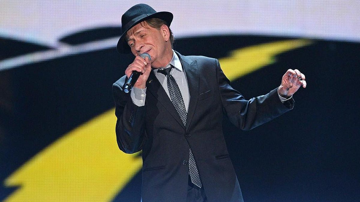stå Åben Fejl Bobby Caldwell and The Story Behind Common's 'The Light'