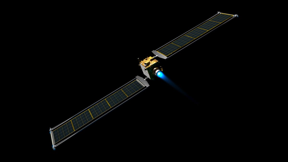 The Spacecraft That's Going to Smash Into an Asteroid Just Sent Back Its First P..