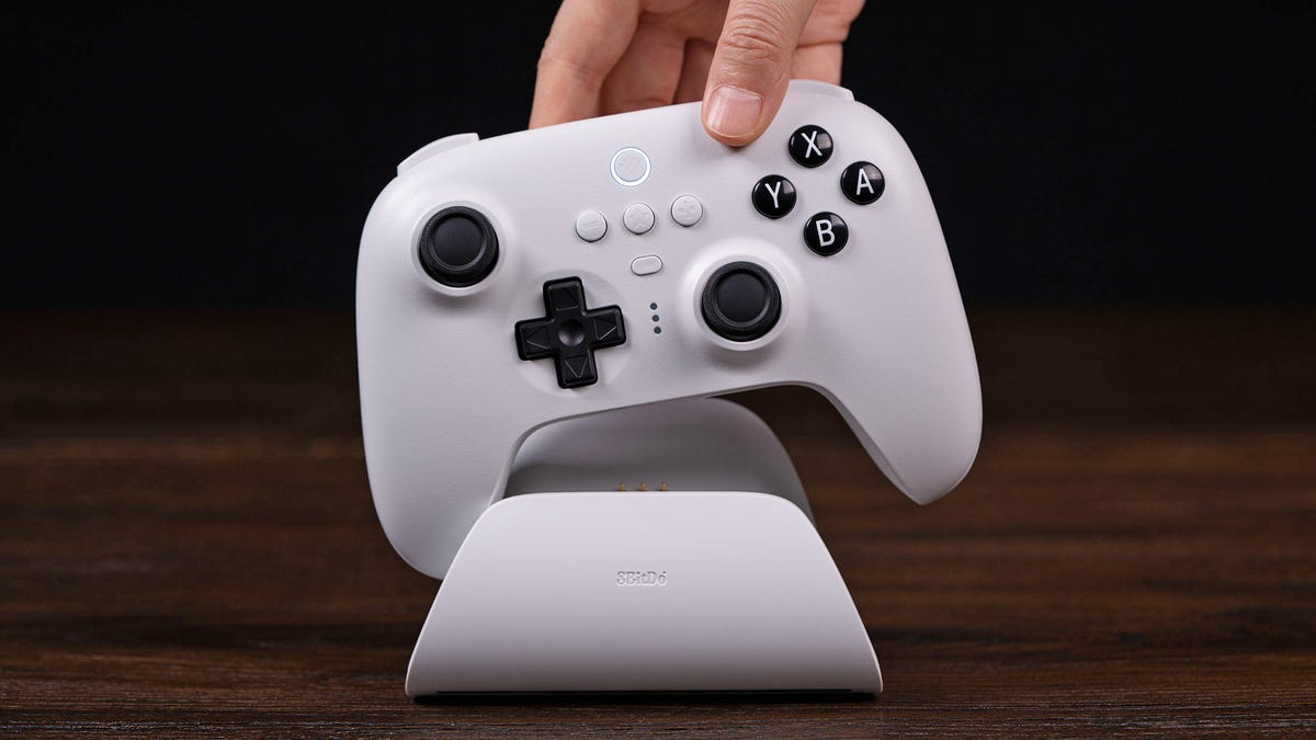 8BitDo’s Xbox-Style Ultimate Controller Goes Wireless