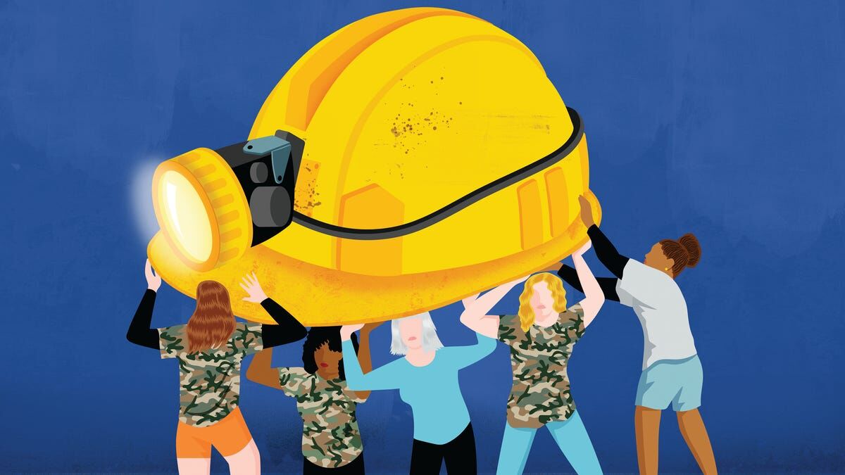 Alabama Women Put Their Bodies on the Line to Keep a Miners' Strike