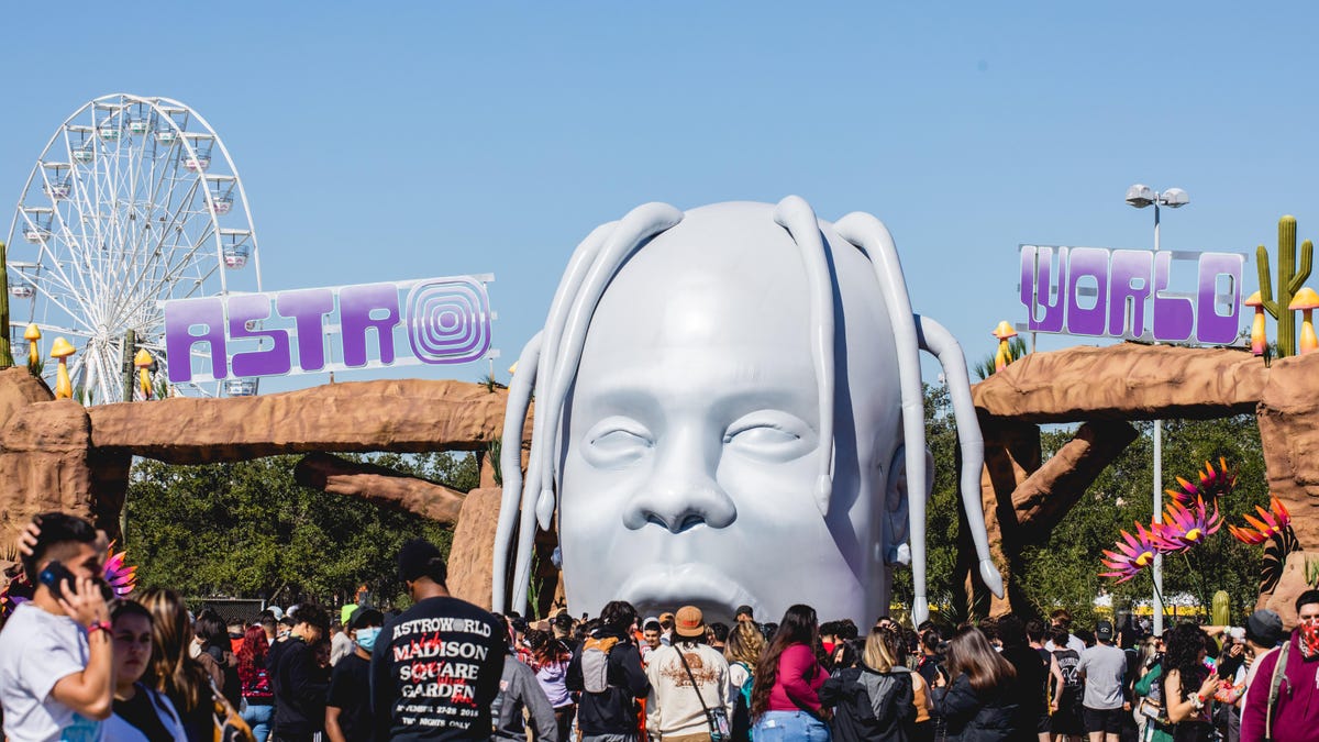 Astroworld movie 'Concert Crush: The Travis Scott Festival Tragedy' could  taint jury pool, lawyers say
