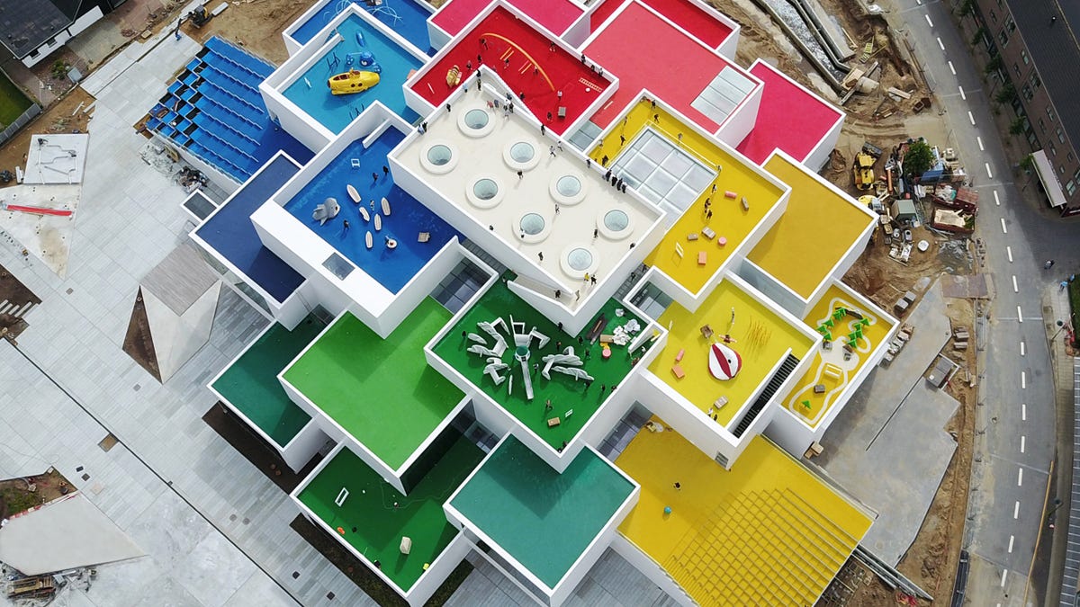 væv bønner sværge LEGO's new museum in Billund, Denmark is a shrine to the 2x4 brick
