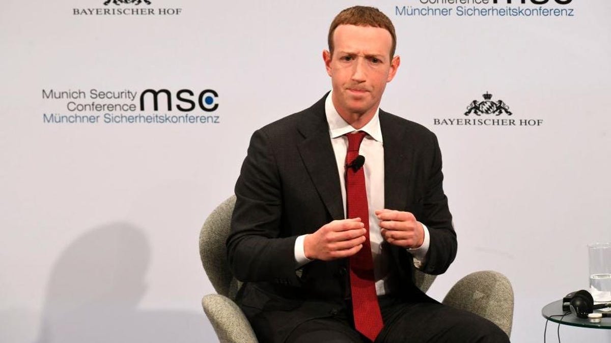 Mark Zuckerberg, co-founder of the company that we still don’t want to call Meta , would like to live in a world where we all sit around in VR heads