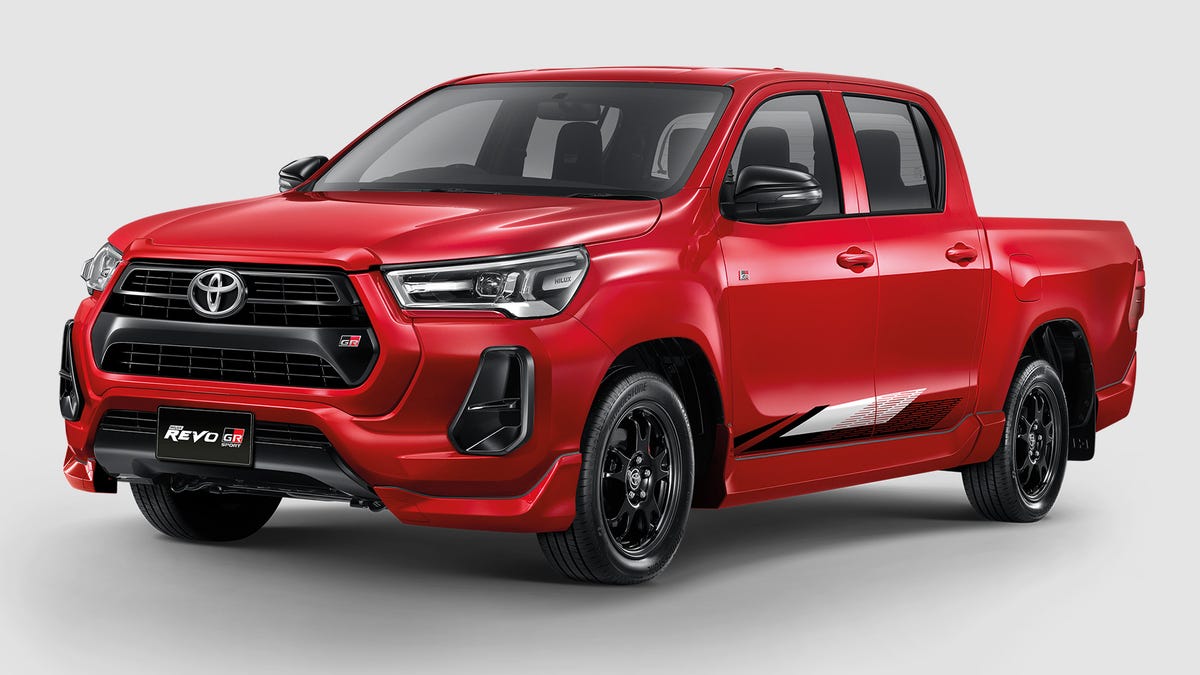 stroom Collectief Kritisch Toyota's Super GT-Inspired Hilux Is Silly And Amazing All At Once