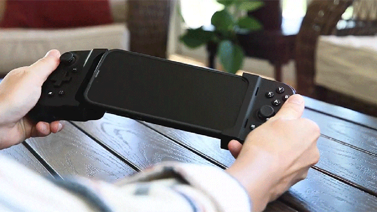 The Modular Gamevice Flex Controller Wants You to Keep Your Phone in Its Case - Gizmodo
