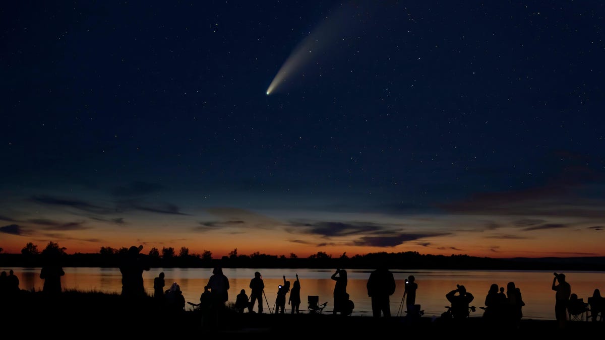 Bagaimana (dan kapan) menyaksikan komet K2 besar melewati Bumi