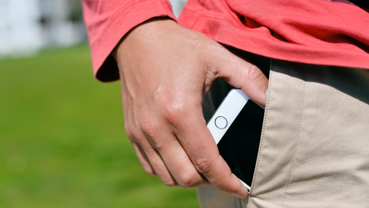 Proč je váš nový iPhone více poškrábaný než váš starý
