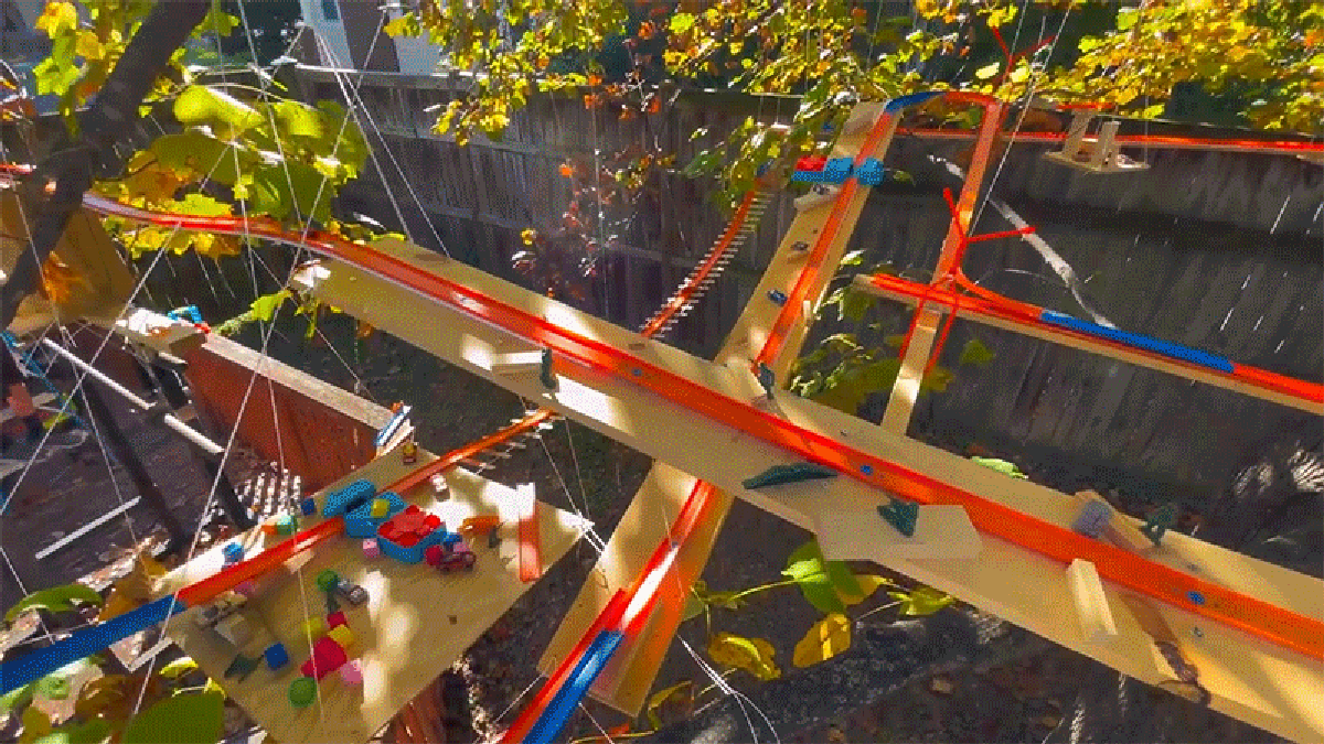 It Took a Month to Build This Amazing Treetop Hot Wheels Track
