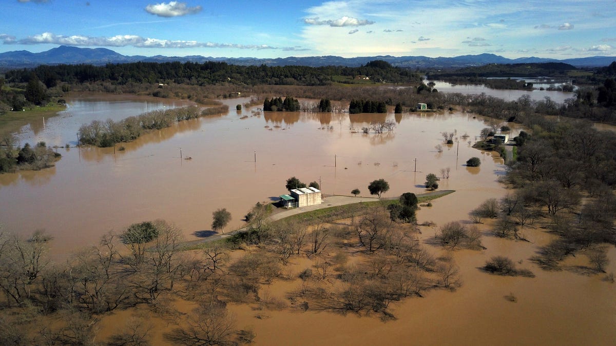 EE. UU. se enfrenta a un clima más severo a medida que llega el ‘río atmosférico’