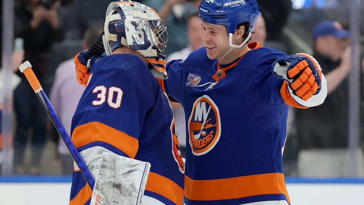 NHL roundup: Islanders beat Habs, clinch playoff berth