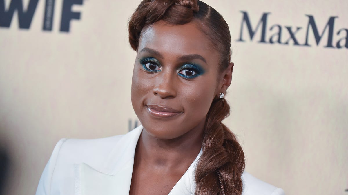 Emmy -Winning Actor Issa Rae Was Once “Crippled” By Credit Card Debt Before Becoming Famous
