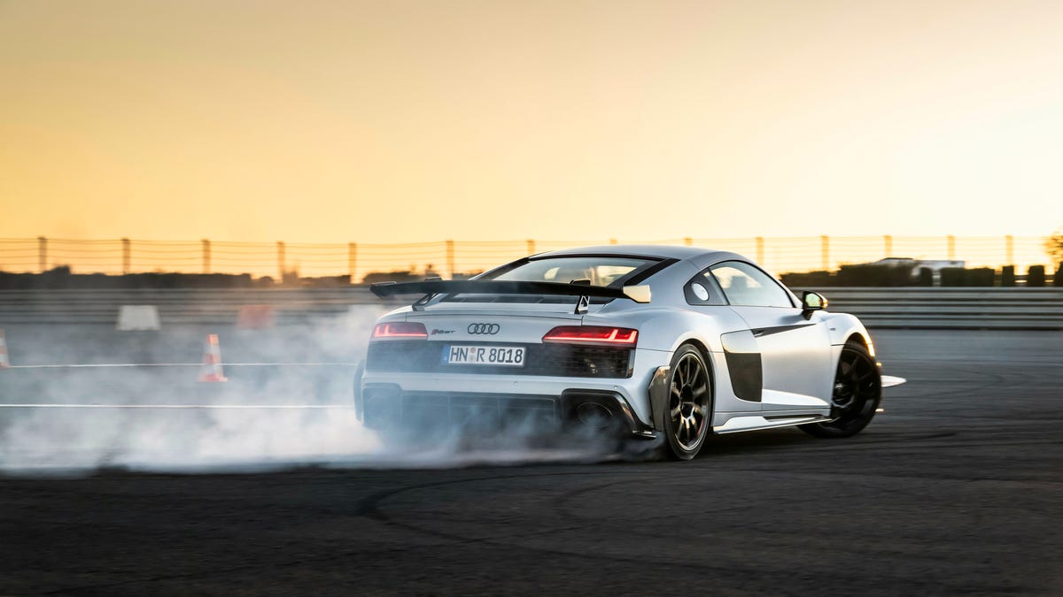 Final V-10 Audi With 602 HP and Rear Force
