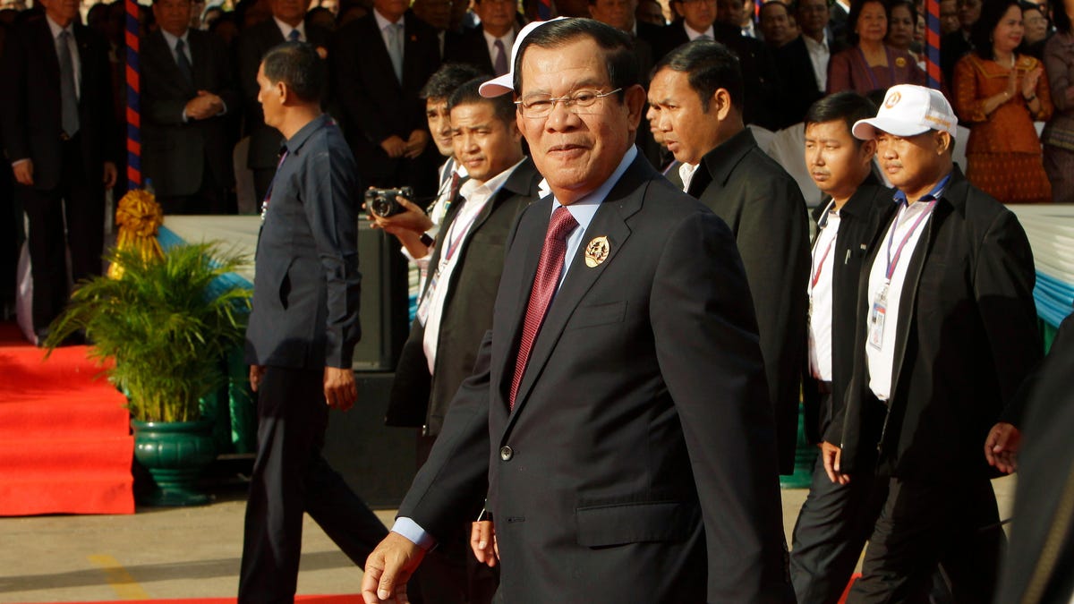 Facebook Rejects Its Own Supreme Court's Order to Ban Cambodia's Ex-Prime Minister
