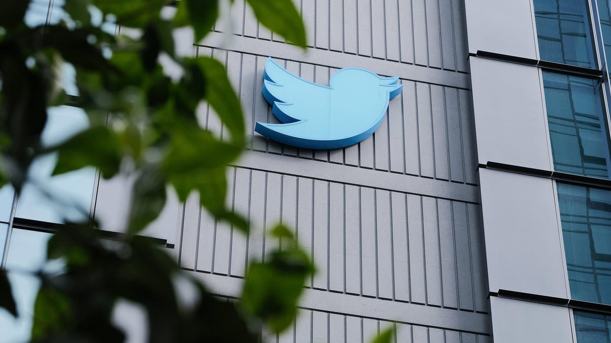 200 Million Twitter Users' Data for Sale on the Dark Web for $2