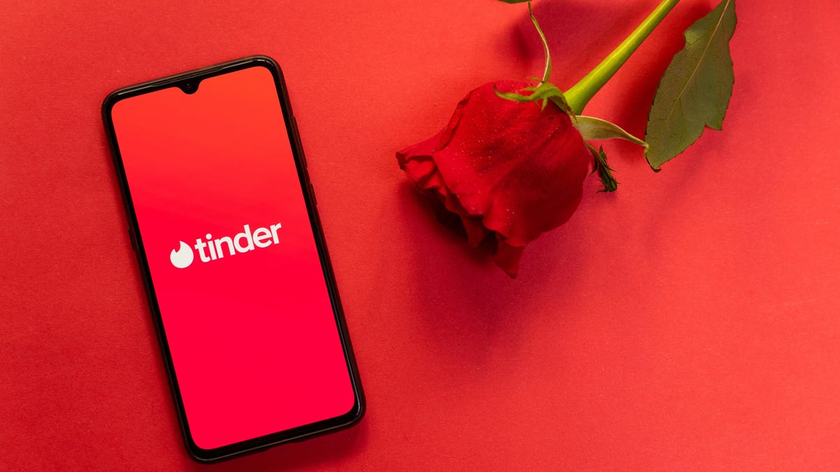 You are currently viewing Tinder Says Stop Hyping Your TikTok and Insta Handles