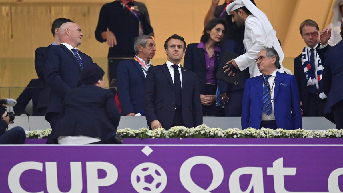 La finale de la Coupe du monde renforce l’examen des relations du Qatar avec la France