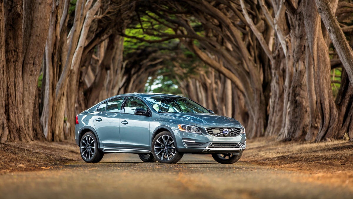 The Volvo S60 Cross Country Was a Puzzling SUV-ified Sedan
