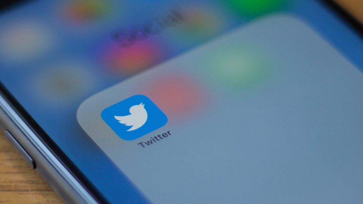 Twitter Bans Sharing Photos of Private Individuals Without Their Consent
