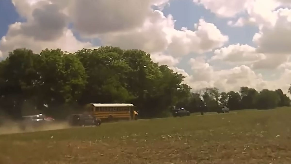 Stolen School Bus Leads Cops On Wild Chase Over State Lines | Automotiv