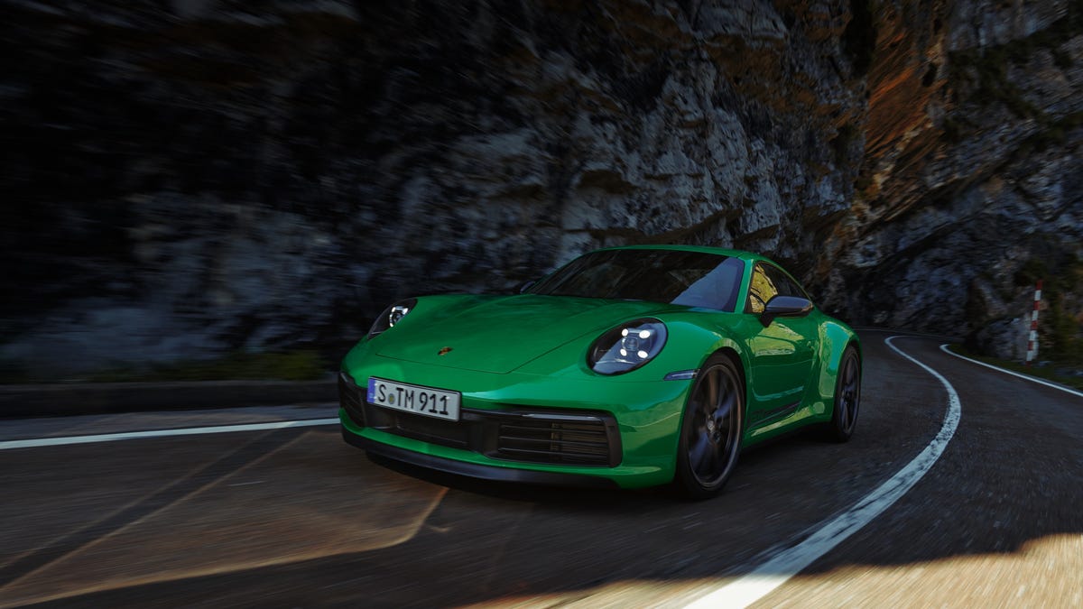 2023 Porsche 911 Carrera T Is the Best Car (For People Who Can Afford a 911,  But Maybe Not a GT3 Touring)