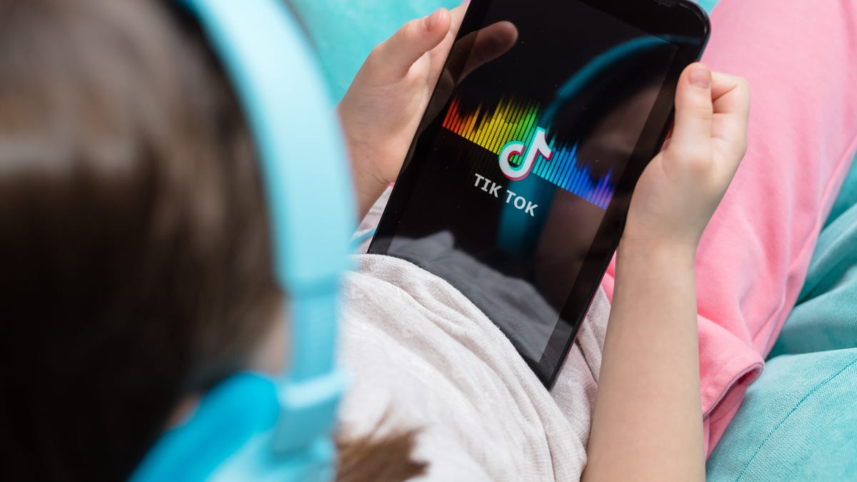 California Bill Could Allow Parents to Sue for Their Kid's TikTok Habit