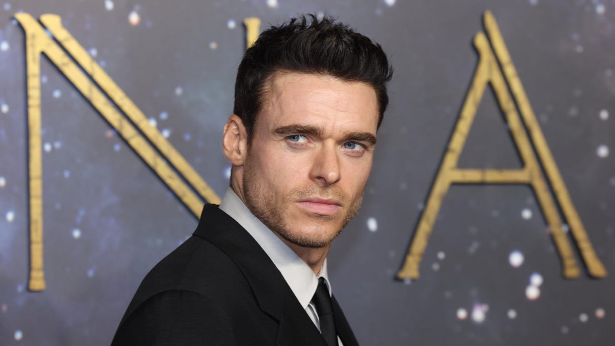 Richard Madden sure wants you think he’s the next James Bond