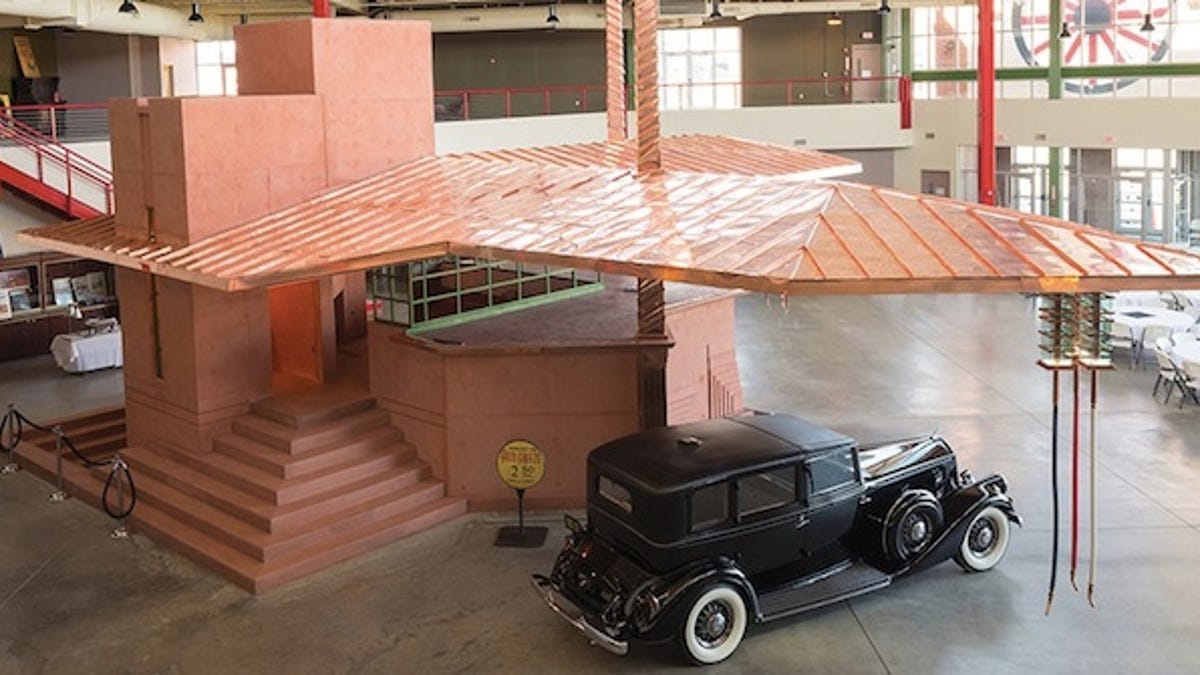 A Gas Station Frank Lloyd Wright Designed 87 Years Ago Is Now Finished